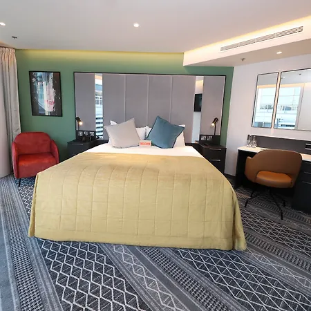 Marlin Hotel Stephens Green-3